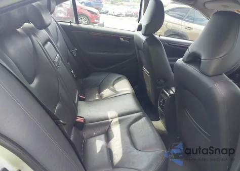 2005 Volvo S60 2.5T Awd z USA, uszkodzony, nr VIN YV1RH592X52478479